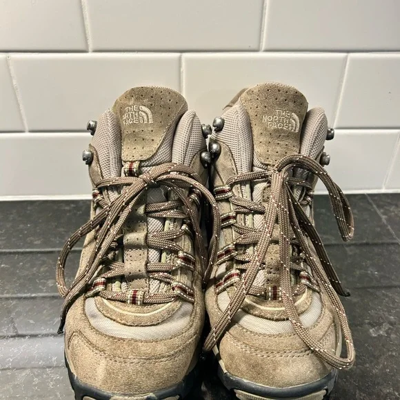 Women's‎ northface boots 6.5 - Picture 3 of 8